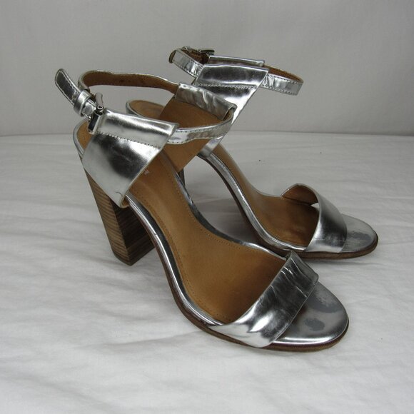 Coach LEXEY Metallic Silver Stacked Heels 4.5" Women's 8.5 - Picture 1 of 10